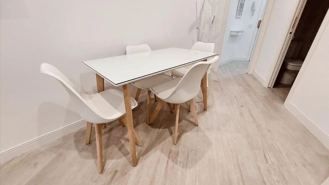 Apartment Reposo Sweet Home & Free Parking Seville