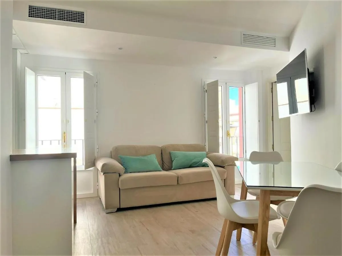 Reposo Sweet Home & Free Parking Seville Apartment